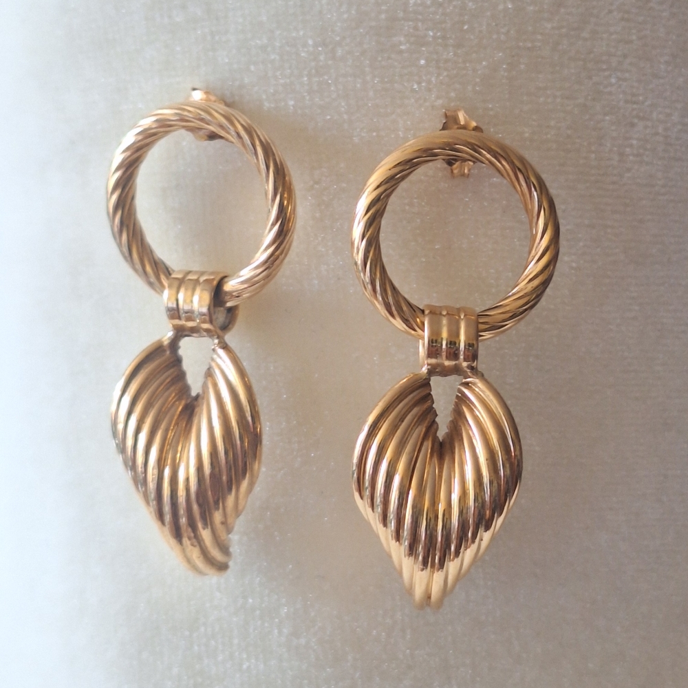 Vintage Earrings In 14k Yellow Gold - Picture 10 of 15